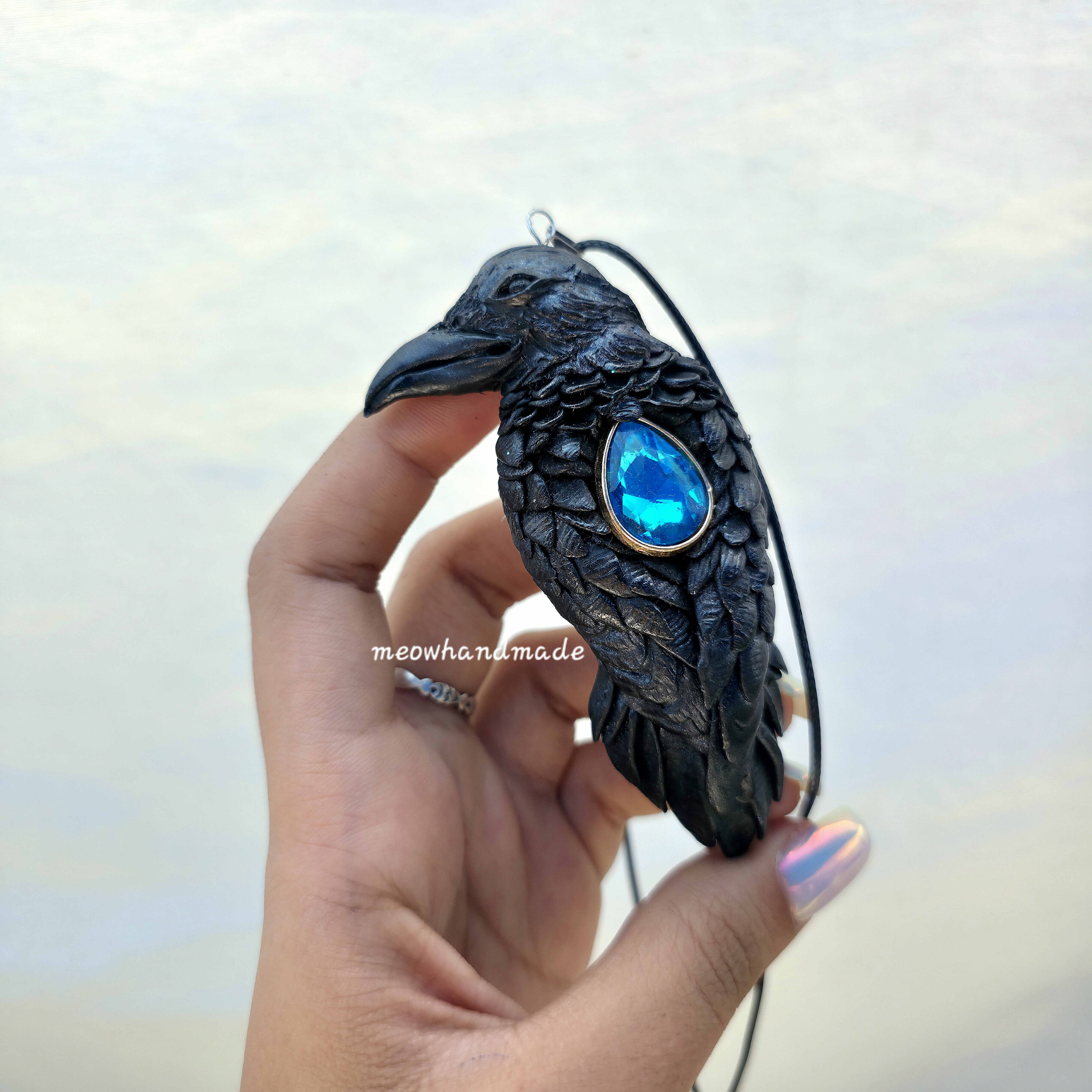 گردنبند تک نسخه کلاغ
