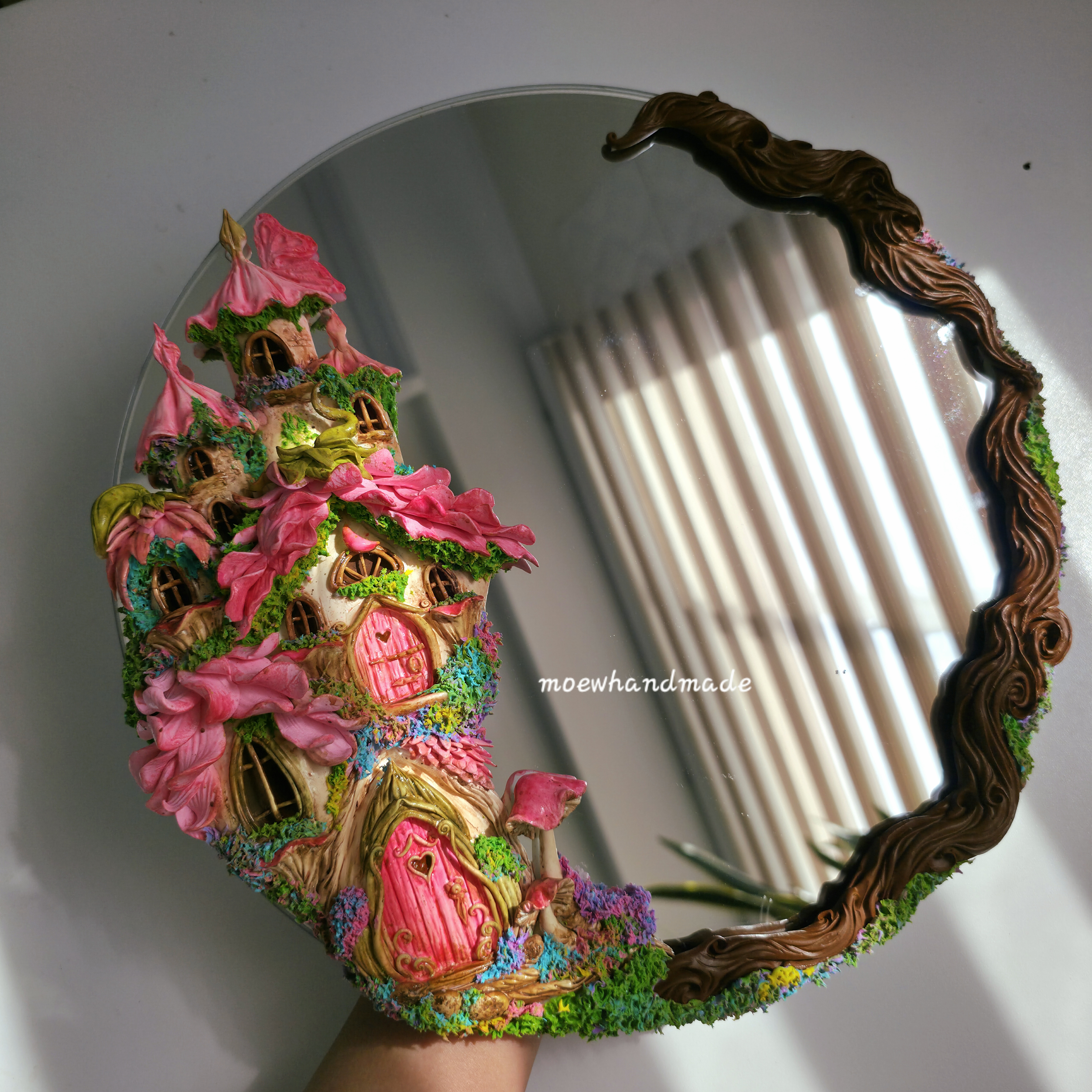 آینه کلبه پری دستساز میو ۳۰سانتی متری.